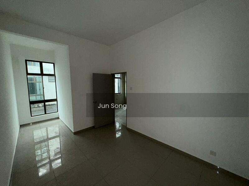 Bestari Indah @ Lily 2 - 5