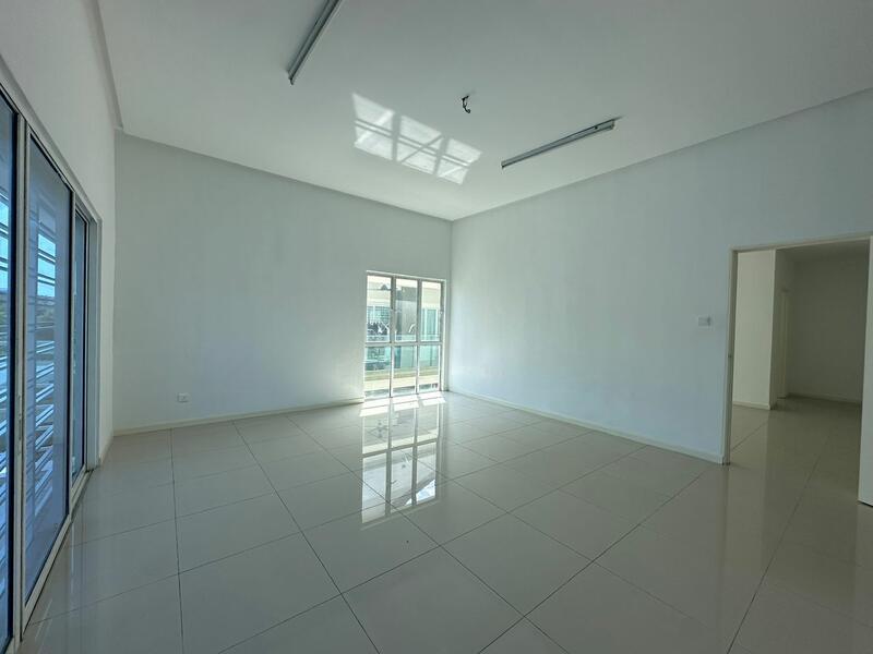 Villa Avenue - 2