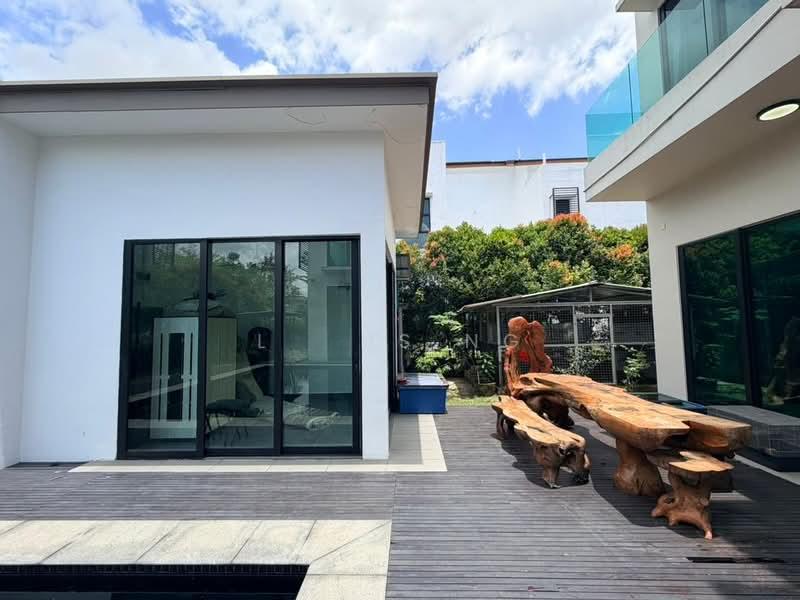 Noble Park Grand Pool Villas East Ledang - 3