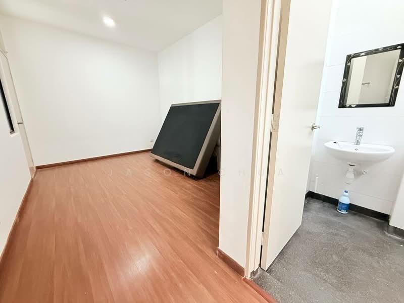 Garden Villas, Bukit Indah - 3