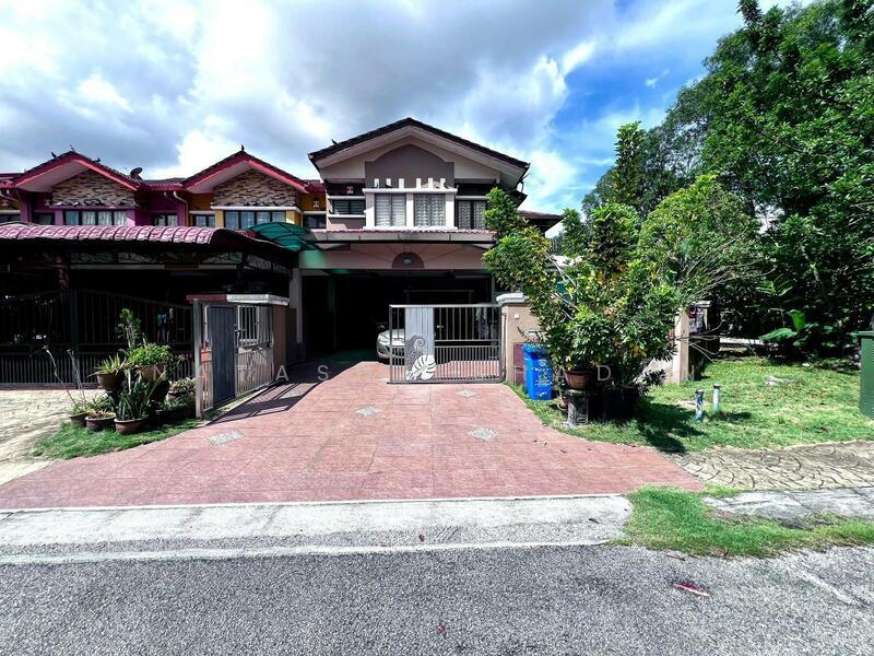 Corner Lot Double Storey Terrace House Subang Permata U6 Shah Alam - 1