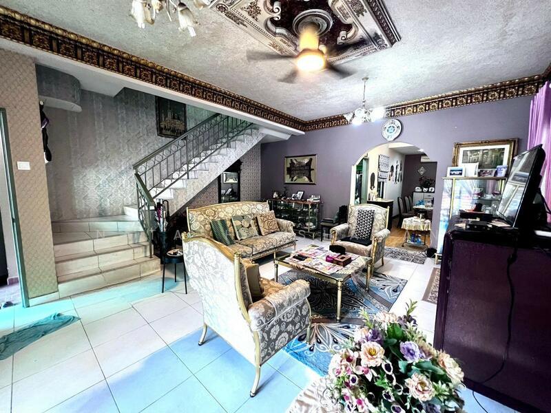 Corner Lot Double Storey Terrace House Subang Permata U6 Shah Alam - 4