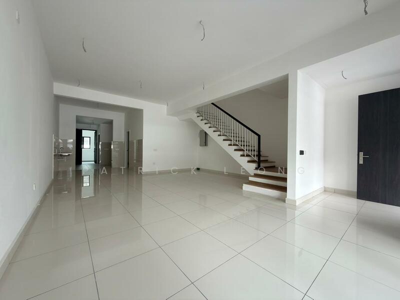 Elmina Green Three - 3