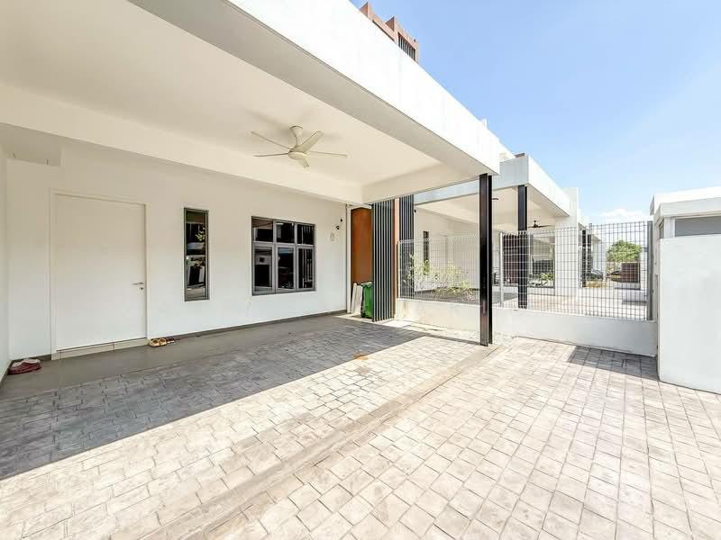 Serimba Terrace @ Bandar Bukit Mahkota - 2