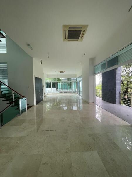 Reasident at the peak - 3