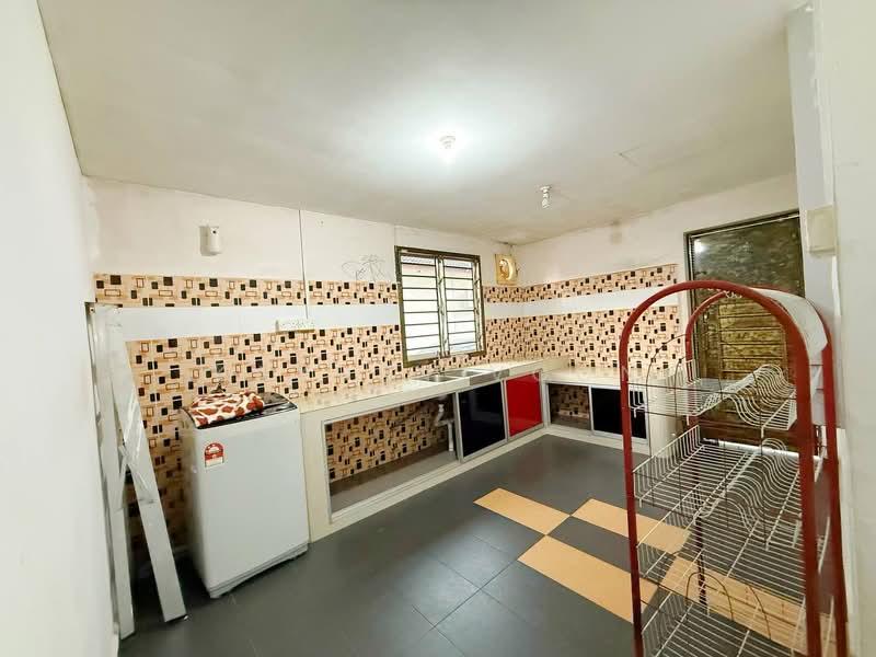 Bukit Indah 2 Single Storey Terrace EndLot - 3