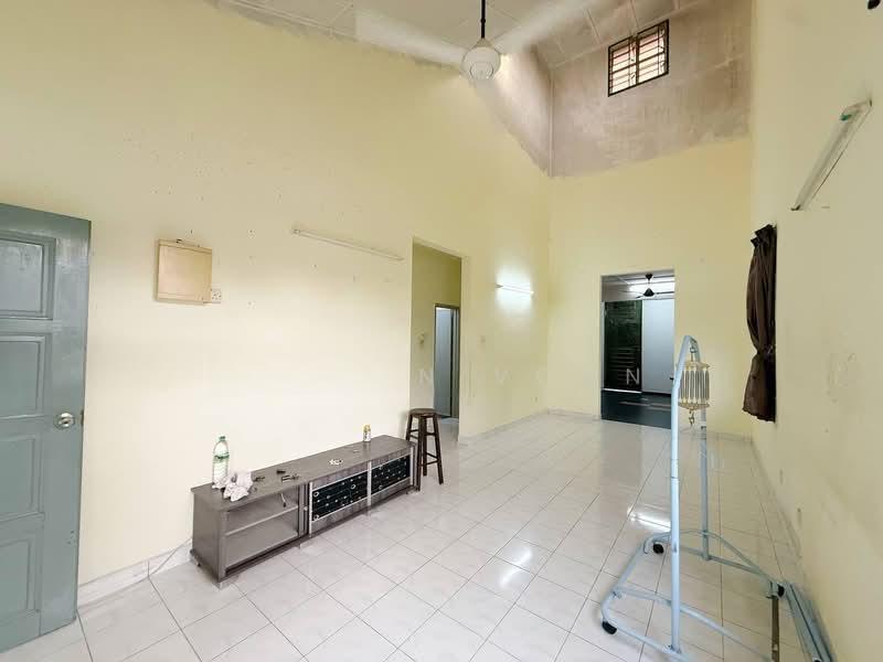 Bukit Indah 2 Single Storey Terrace EndLot - 1