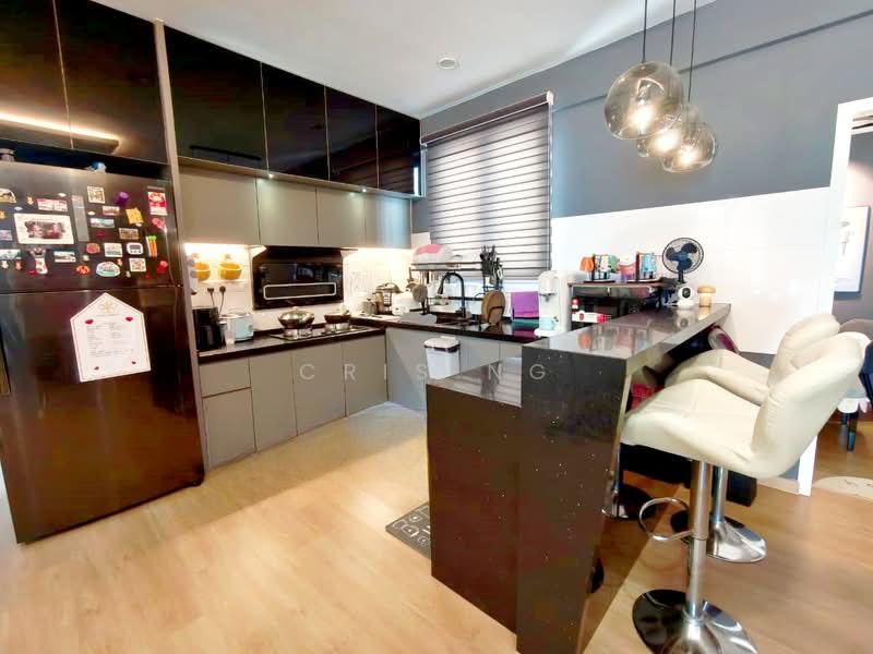 Golden Triangle 2 - 4