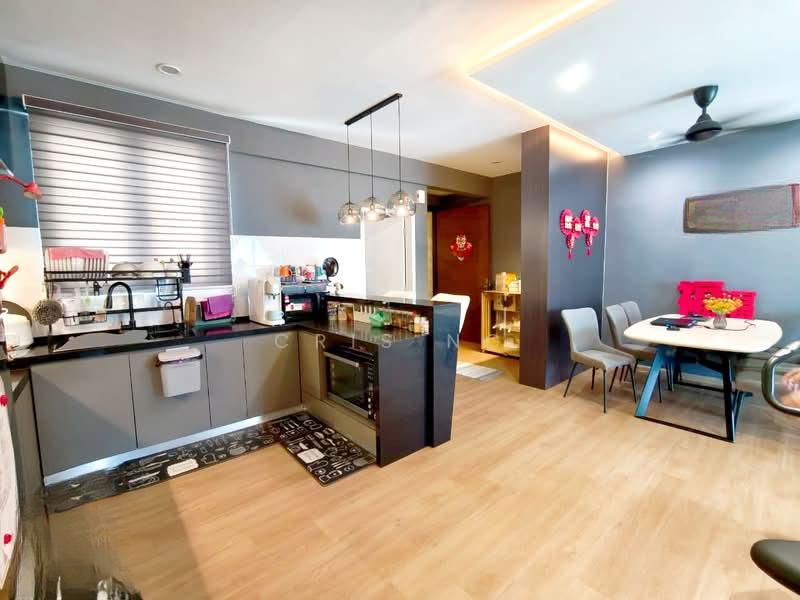 Golden Triangle 2 - 5