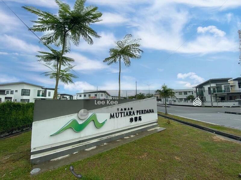 Batu Pahat, Semi D - 3