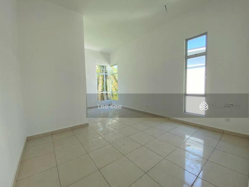 Batu Pahat, Semi D - 5