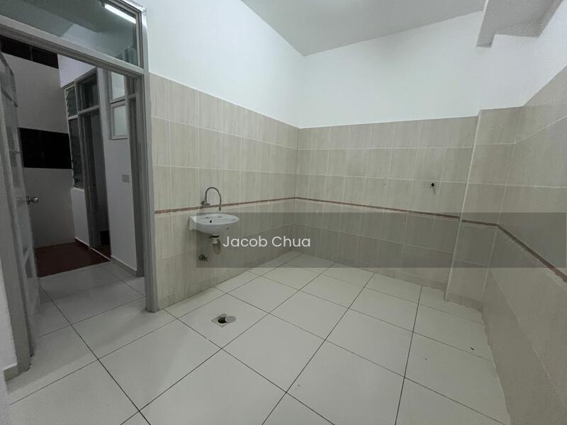 BUKIT INDAH BANDAR NUSAJAYA - 2