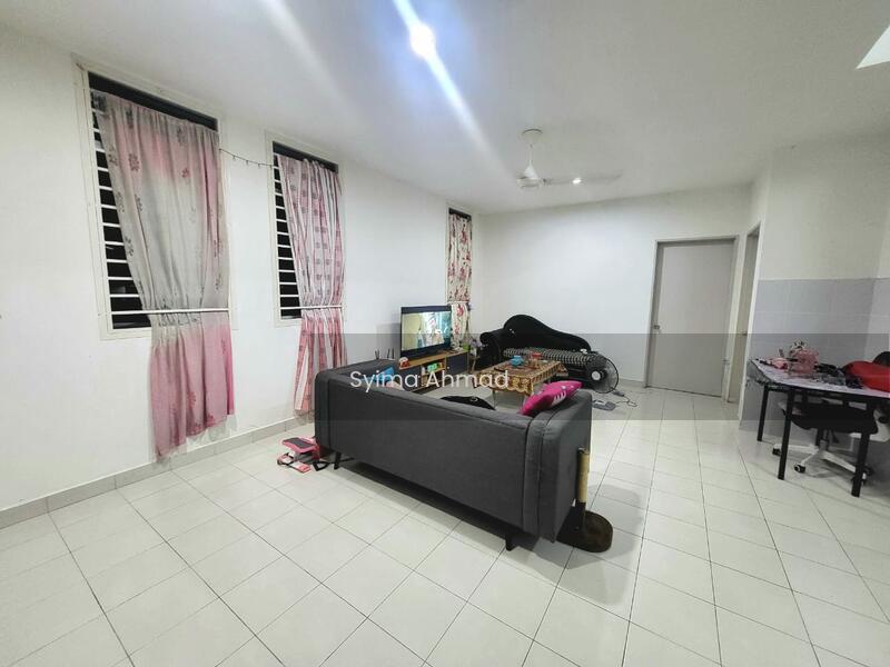 Termurah End Lot Eristana Townhouse, Saujana Utama Sungai Buloh - 4