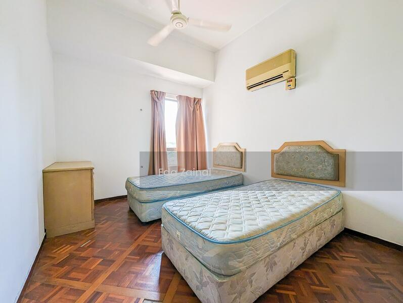 Robson Condominium - 4