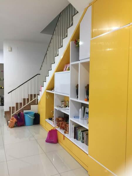 Taman Mount Austin - 2