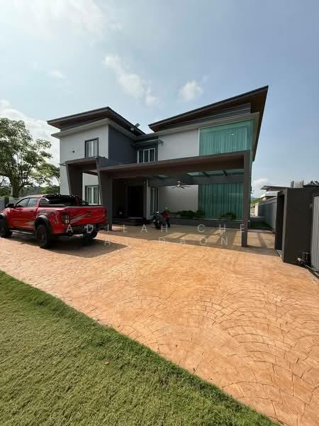 Corner Unit, Privacy Hilltop Double Storey Bungalow, Bandar Mahkota Cheras - 1