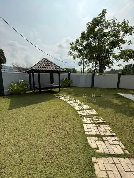 Corner Unit, Privacy Hilltop Double Storey Bungalow, Bandar Mahkota Cheras - 2