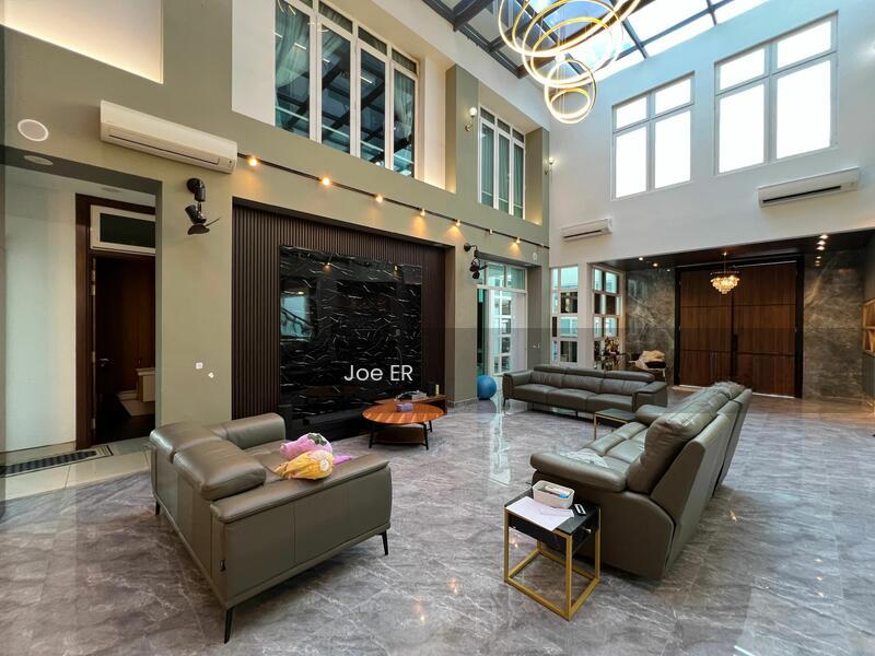 Bungalow at USJ Heights - 5