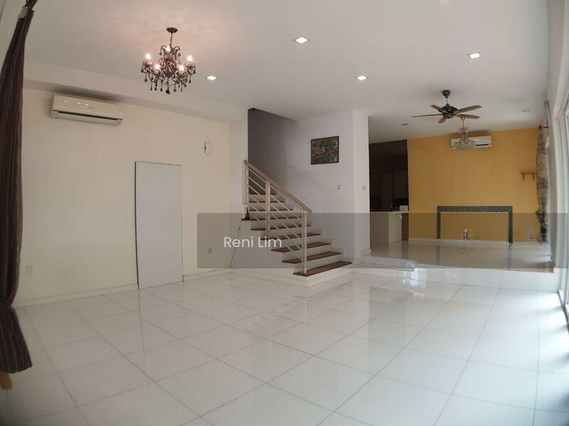 The Rafflesia @ Damansara Perdana - 2