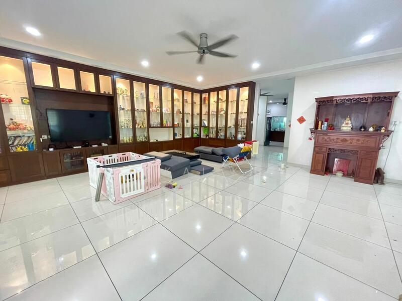 Semi-Detached House at Banting - 5