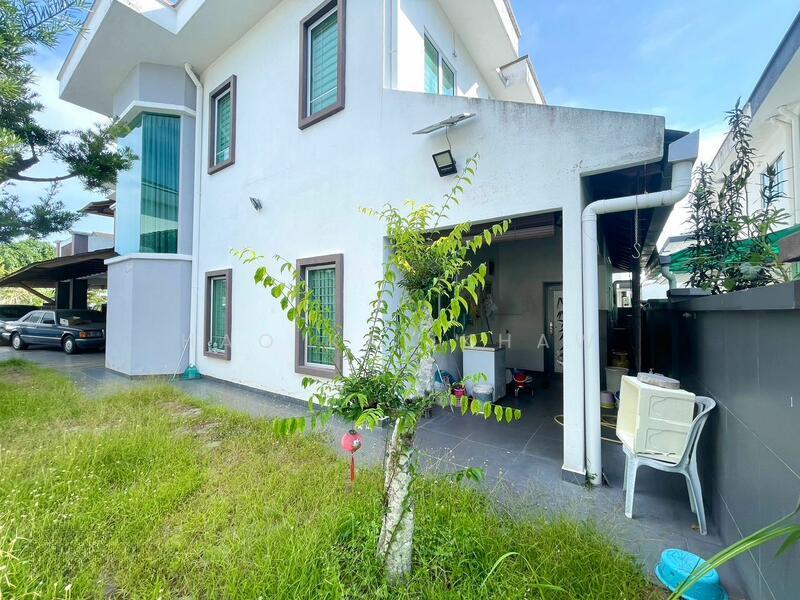 Semi-Detached House at Banting - 3