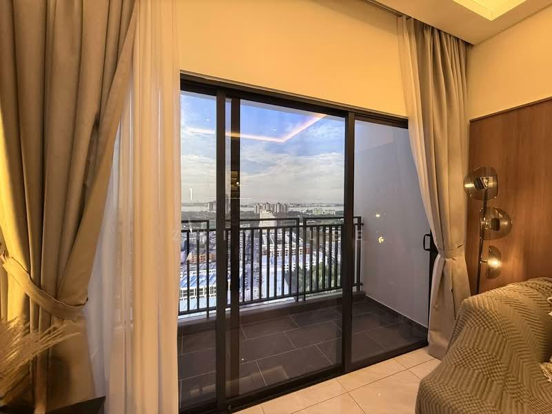 The Straits View DUO - 3