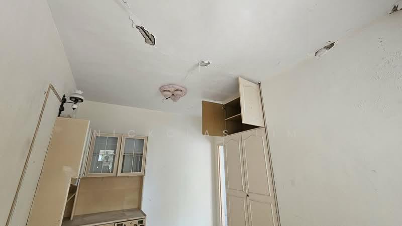 The Reef Condominium - 5