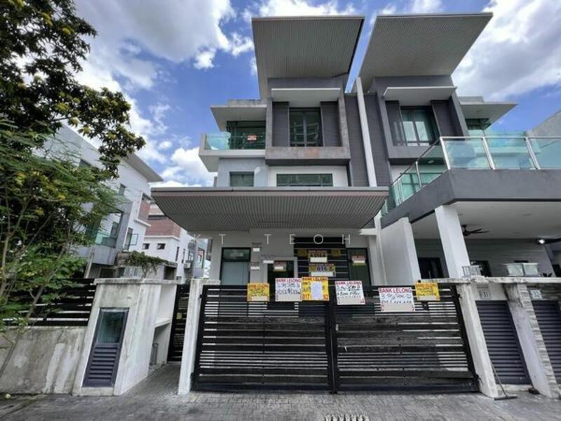 Below Market Value; 2.5 Storey Mid Terrace @ USJ Heights, Subang Jaya - 4