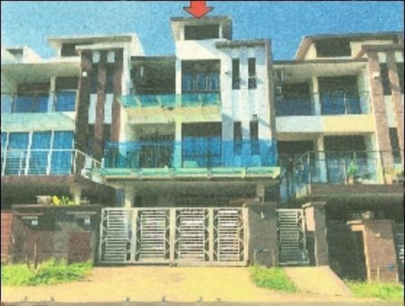 Below Market Value; 2.5 Storey Mid Terrace @ USJ Heights, Subang Jaya - 1