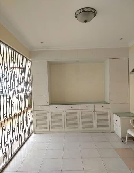 Gold Coast Resort Condominium - 3