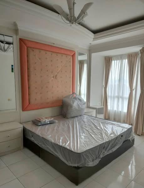 Gold Coast Resort Condominium - 4