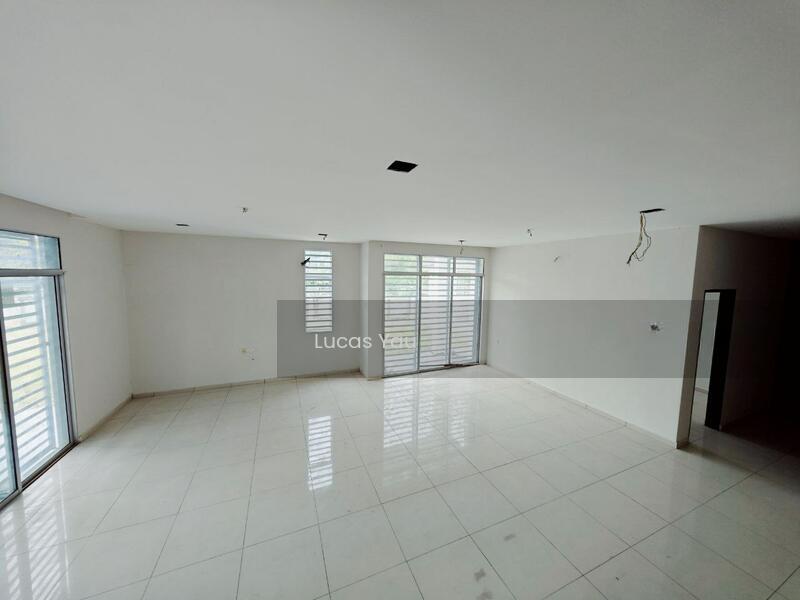 Meru Desa Park @ The Sierra - 5