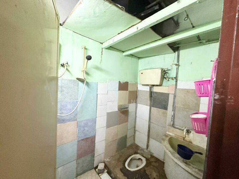 1sty Bungalow Kampung Sungai Bakau Bandar Country Homes Rawang - 5