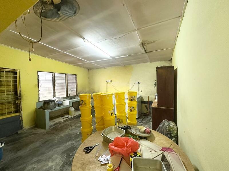 1sty Bungalow Kampung Sungai Bakau Bandar Country Homes Rawang - 4