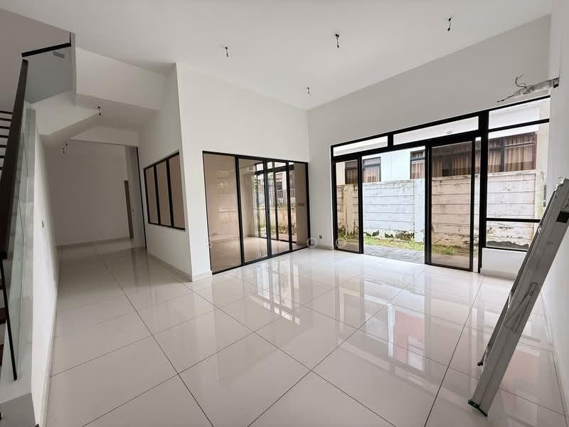 The Canal Garden South, Horizon Hills - 2