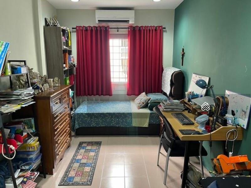 Terrace house at Usj 12 - 3