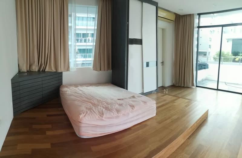 The Light Collection IV - 3