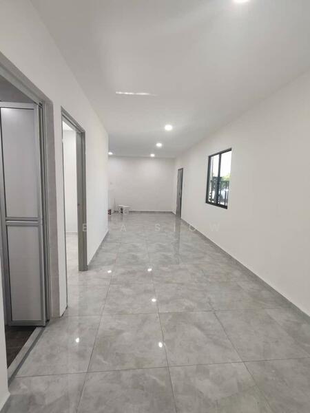 Taman Universiti - 4