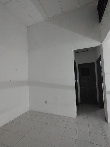 Taman Lestari Putra - 4