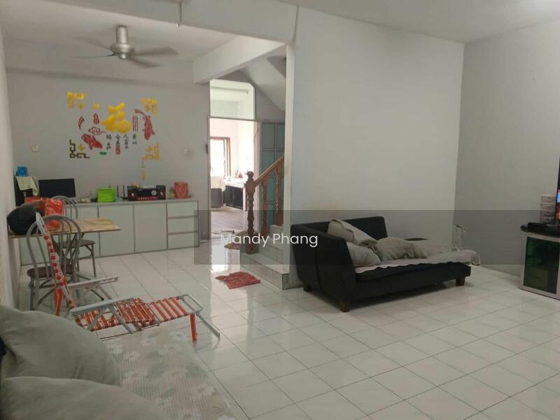 Terrace house at Taman Tasek Jaya - 2