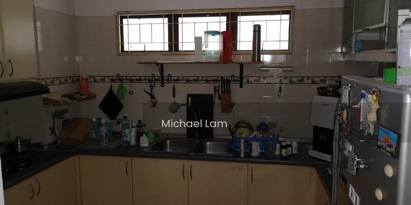 Townhouse at Villa Dahlia, Kayu Ara - 2