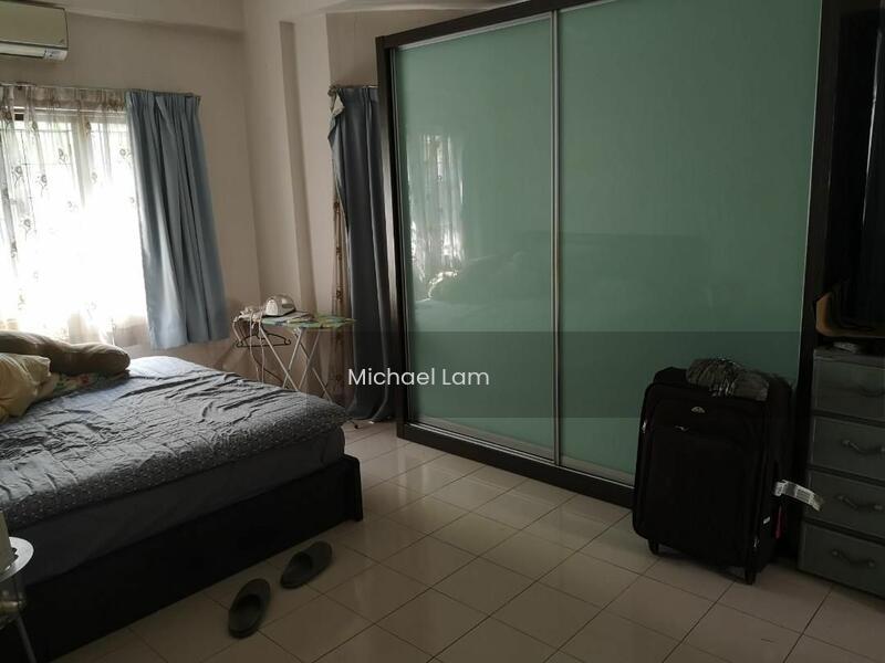 Townhouse at Villa Dahlia, Kayu Ara - 3