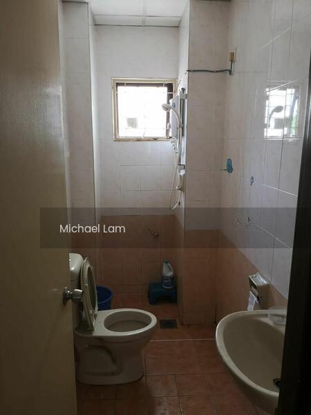 Townhouse at Villa Dahlia, Kayu Ara - 5