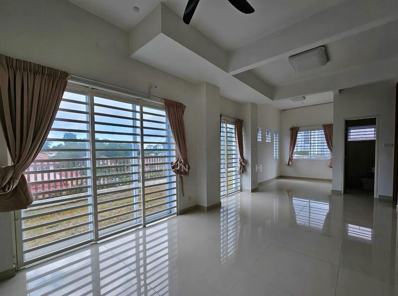 Corner with land -Original- 2 Storey Semi D Minden Residence Gelugor - 2