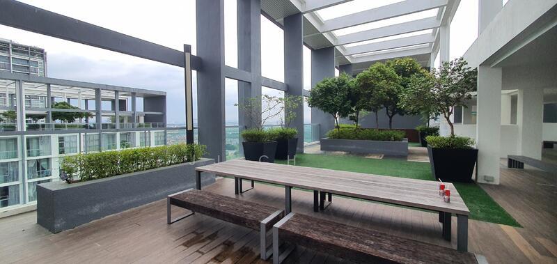 Lakefront Residence - 3