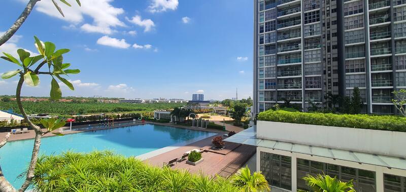 Lakefront Residence - 2