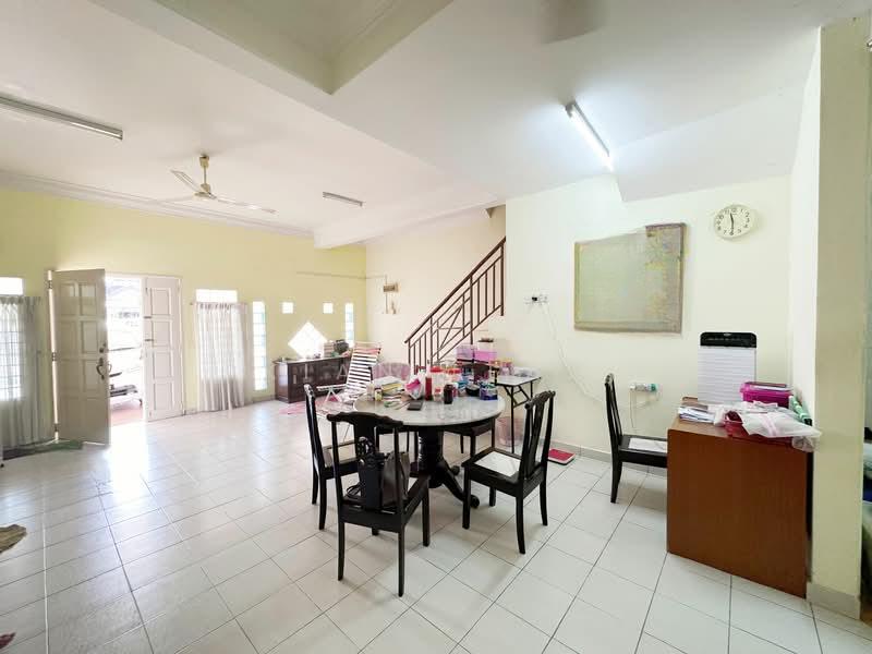 Taman Pinggiran Saujana - 1