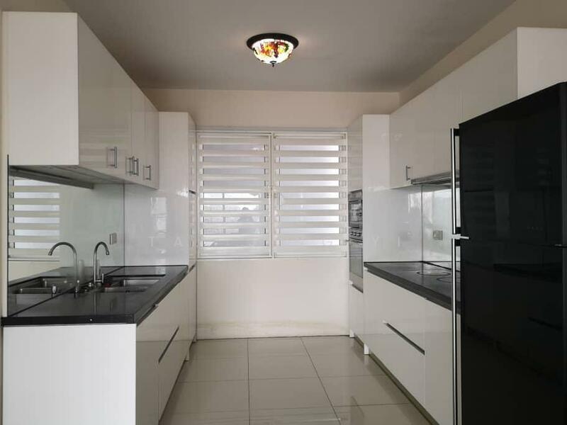 Central Park condominium - 4