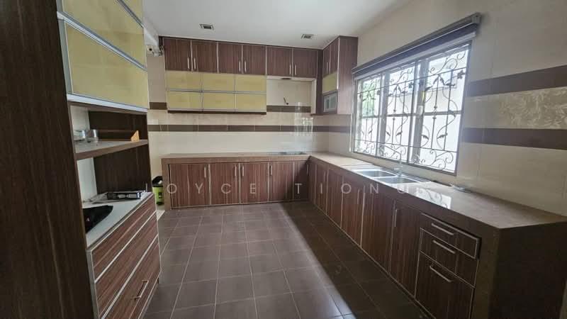 Taman Putra Prima - 1