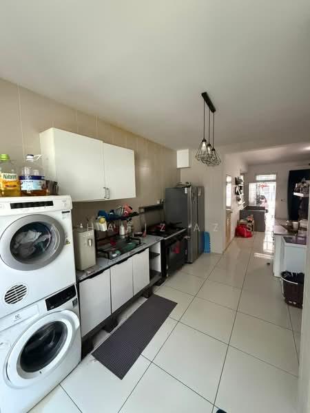 TAMAN LAMAN SETIA - 4